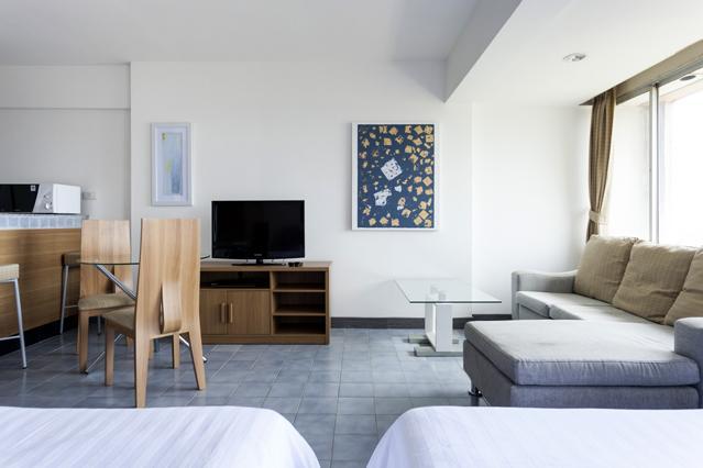Galare Thong Tower Aparthotel Chiang Mai Exteriör bild