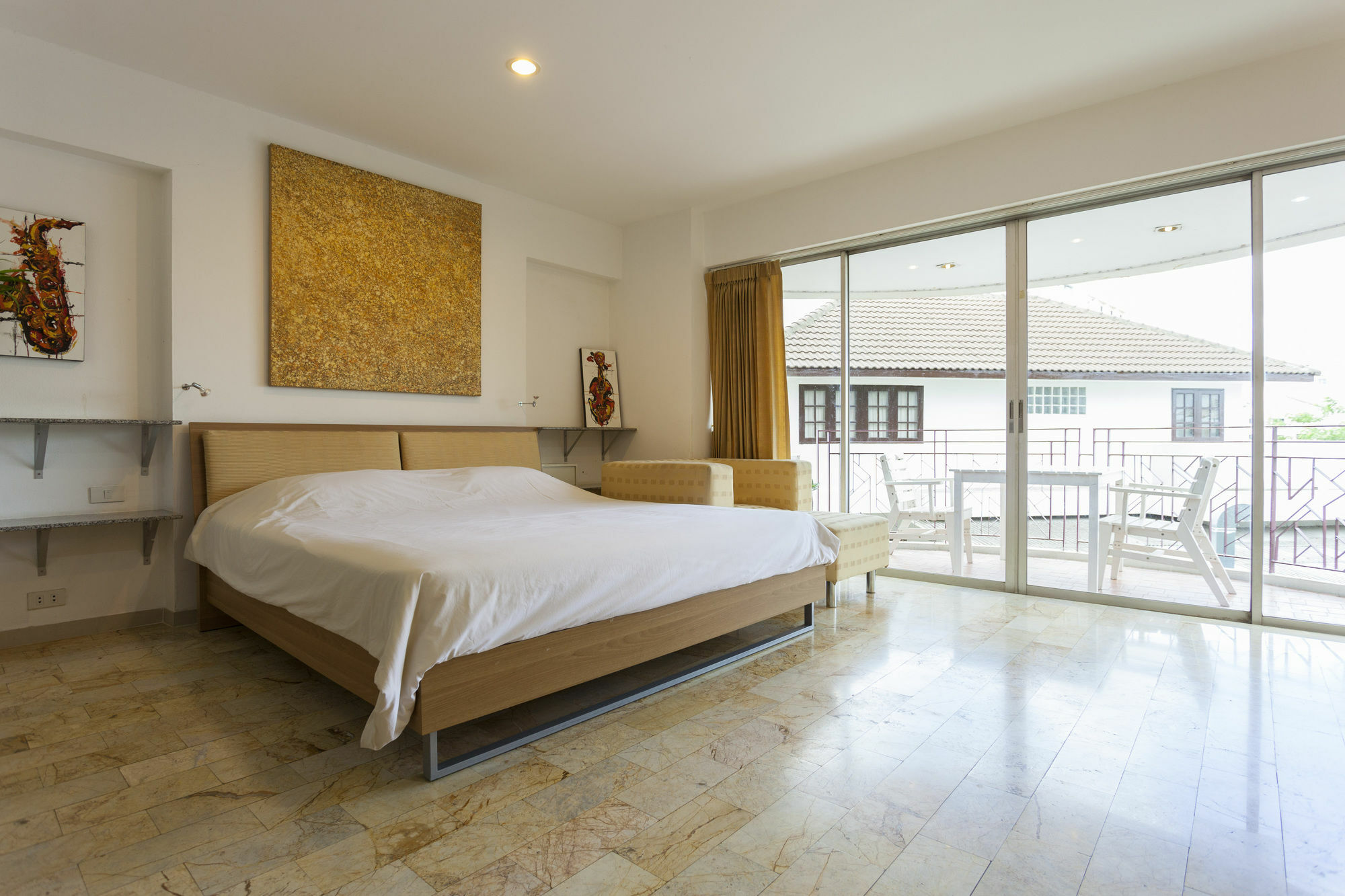 Galare Thong Tower Aparthotel Chiang Mai Exteriör bild
