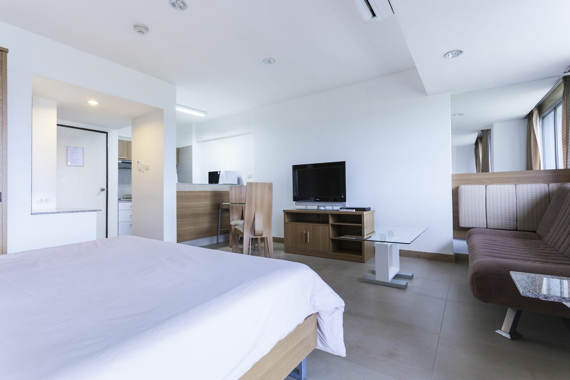 Galare Thong Tower Aparthotel Chiang Mai Exteriör bild