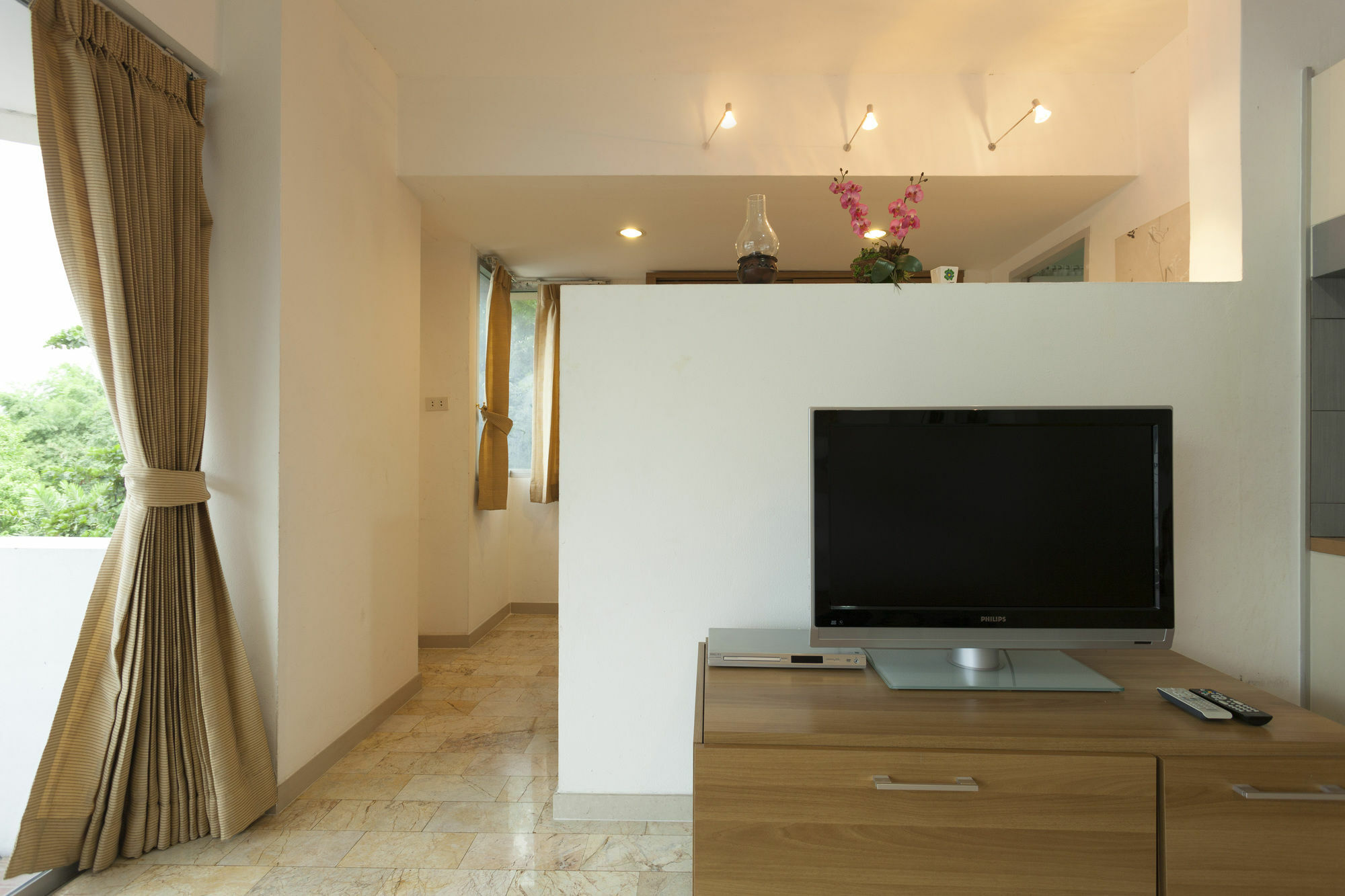 Galare Thong Tower Aparthotel Chiang Mai Exteriör bild