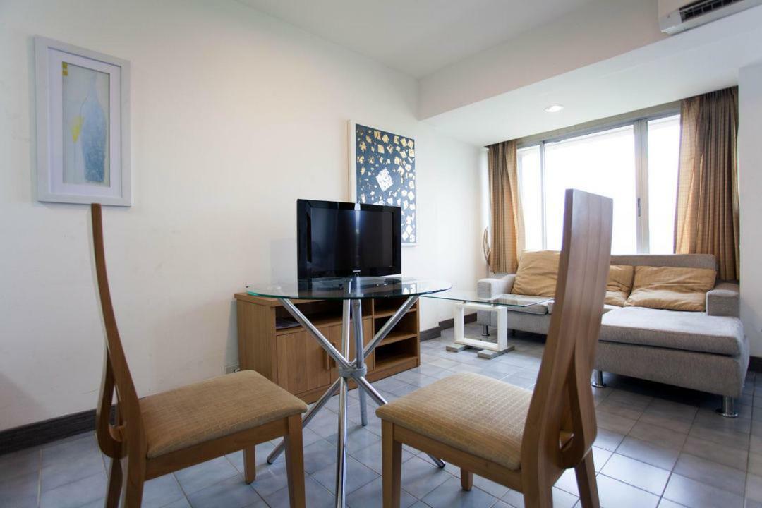 Galare Thong Tower Aparthotel Chiang Mai Exteriör bild