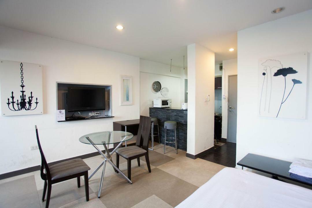 Galare Thong Tower Aparthotel Chiang Mai Exteriör bild